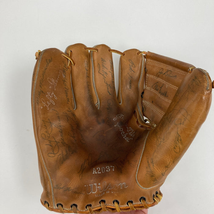 1954 New York Yankees Team Signed Baseball Glove 55 Sigs Mickey Mantle PSA DNA