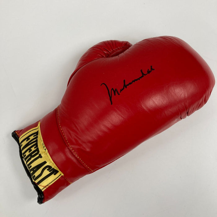 Muhammad Ali Signed Everlast Boxing Glove Beckett COA