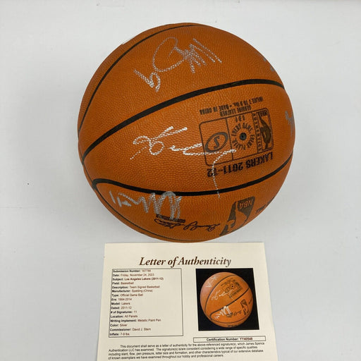 Kobe Bryant 2011–12 Los Angeles Lakers Team Signed NBA Game Basketball JSA COA