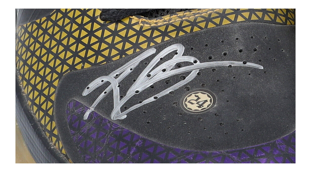 Kobe Bryant Signed Nike Zoom Game Model Sneakers Shoes Beckett COA