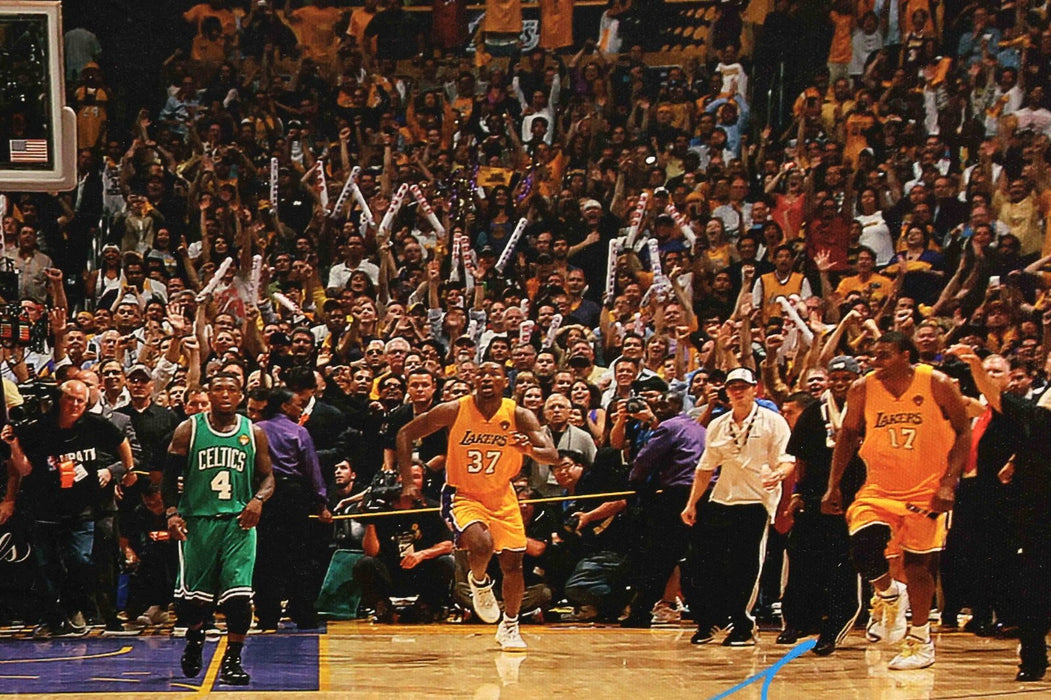 Beautiful Kobe Bryant Signed 2010 NBA Finals Game 7 20x38 Canvas Photo PSA DNA