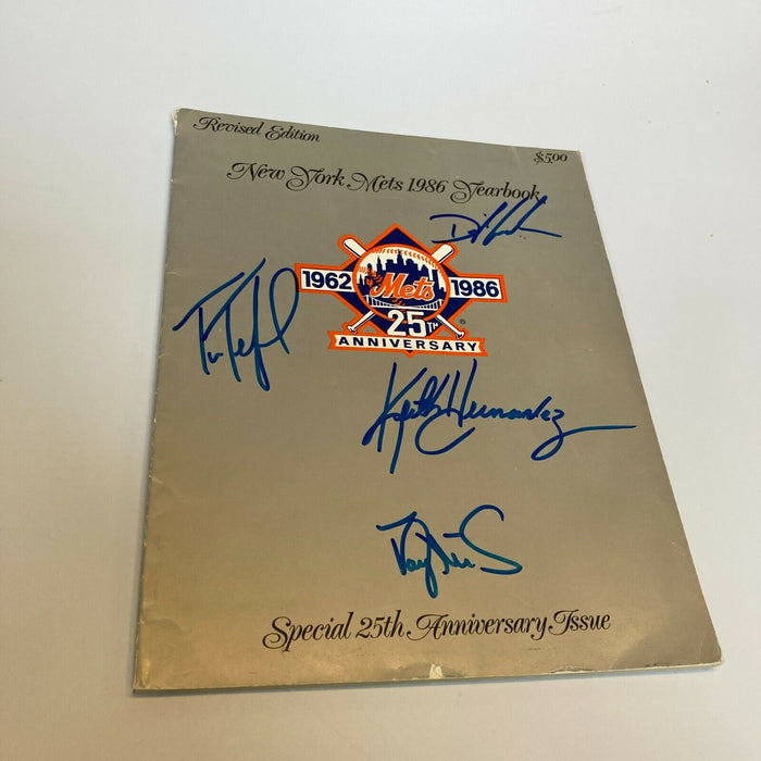 1986 New York Mets Signed World Series Program & Yearbook Mookie Wilson