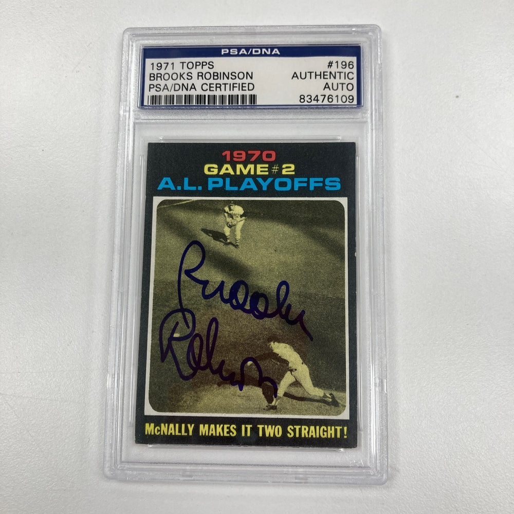 1971 Topps Brooks Robinson Signed Baseball Card Auto PSA DNA