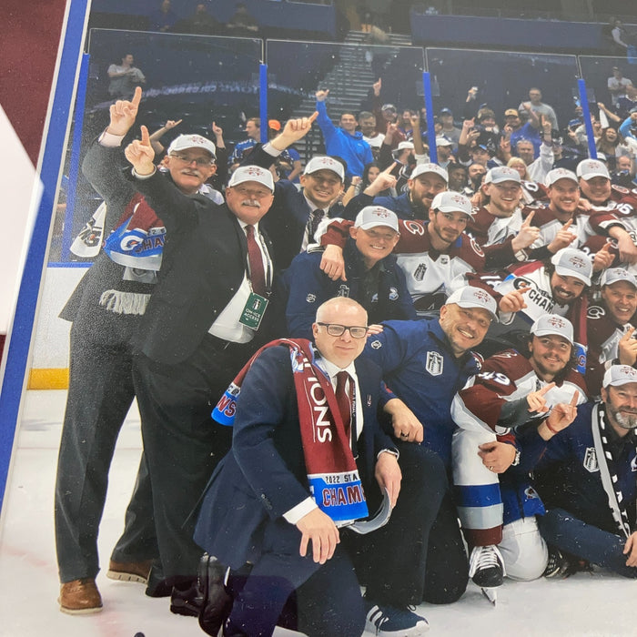 2022 Colorado Avalanche Stanley Cups Champs Team Signed 16x20 Photo Beckett COA