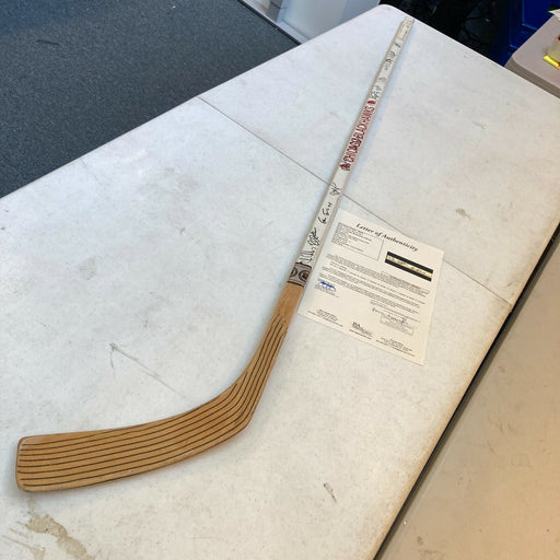 1993-94 Chicago Blackhawks Team Signed Chris Chelios Game Used Hockey Stick JSA