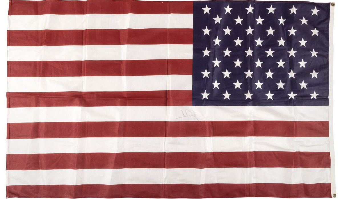 Tiger Woods Signed United States Flag From US Open Championship Game Beckett COA