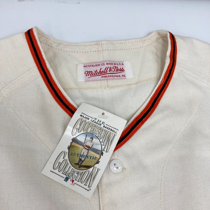 Willie McCovey Signed San Francisco Giants Mitchell & Ness Jersey Beckett