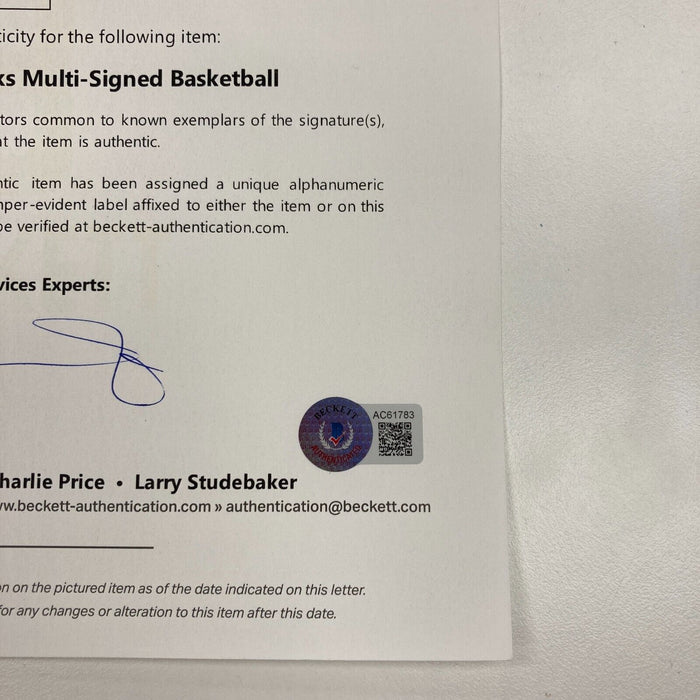 1972-73 New York Knicks NBA Champs Team Signed NBA Game Basketball UDA COA