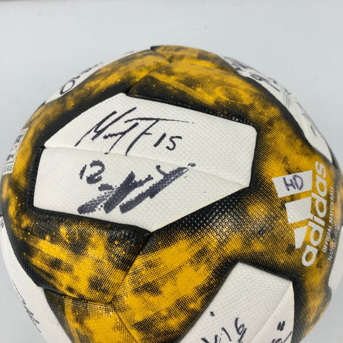 2019 Houston Dynamo Team Signed Soccer Ball Beckett & Fanatics COA