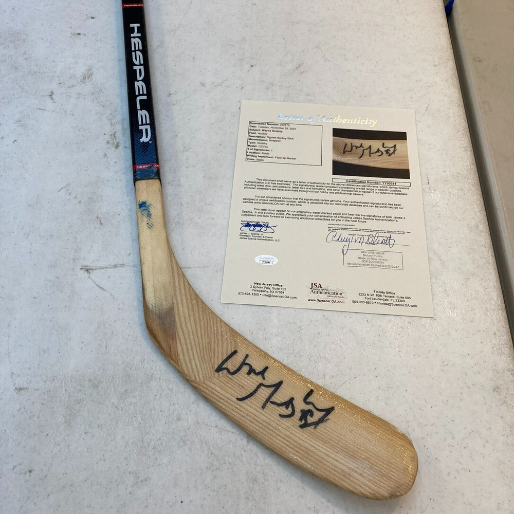 Wayne Gretzky Signed Game Issued Hockey Stick With JSA COA