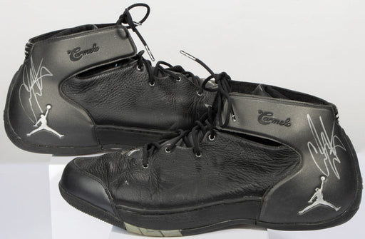 2004 Rookie-Era Signed Game Used Jordan Sneakers JSA & MEARS