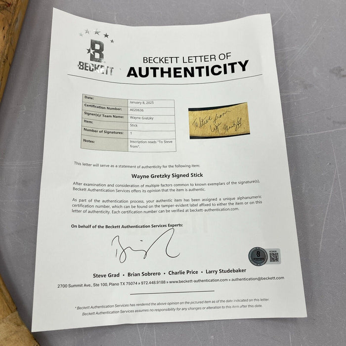 1981 Wayne Gretzky Signed Game Used Titan Hockey Stick Beckett COA