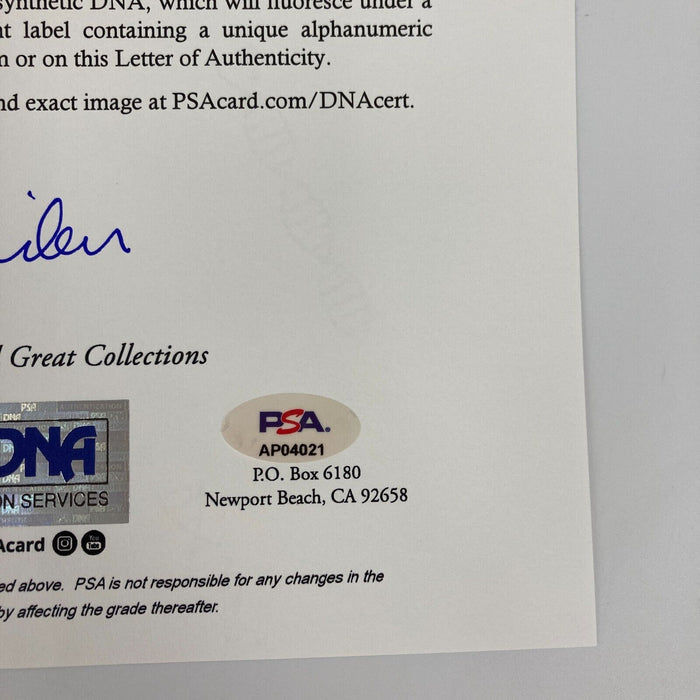 The Finest President Ronald Reagan & Nancy Reagan Signed Baseball PSA DNA 10