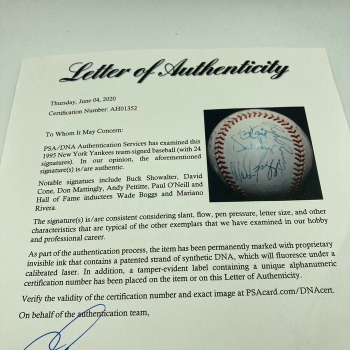 1995 Yankees Team Signed Baseball Mariano Rivera Rookie Signed Baseball PSA DNA