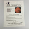 Michael Jordan 1991-92 Chicago Bulls NBA Champs Team Signed Basketball Beckett