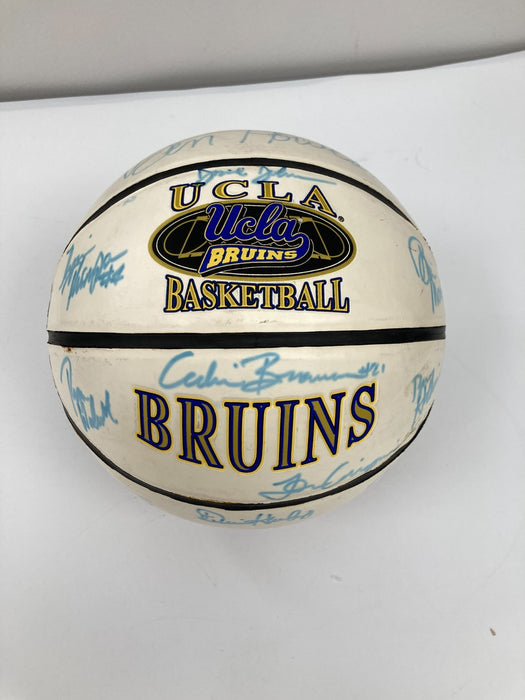 2003-2004 UCLA Bruins Team Signed Basketball Beckett COA
