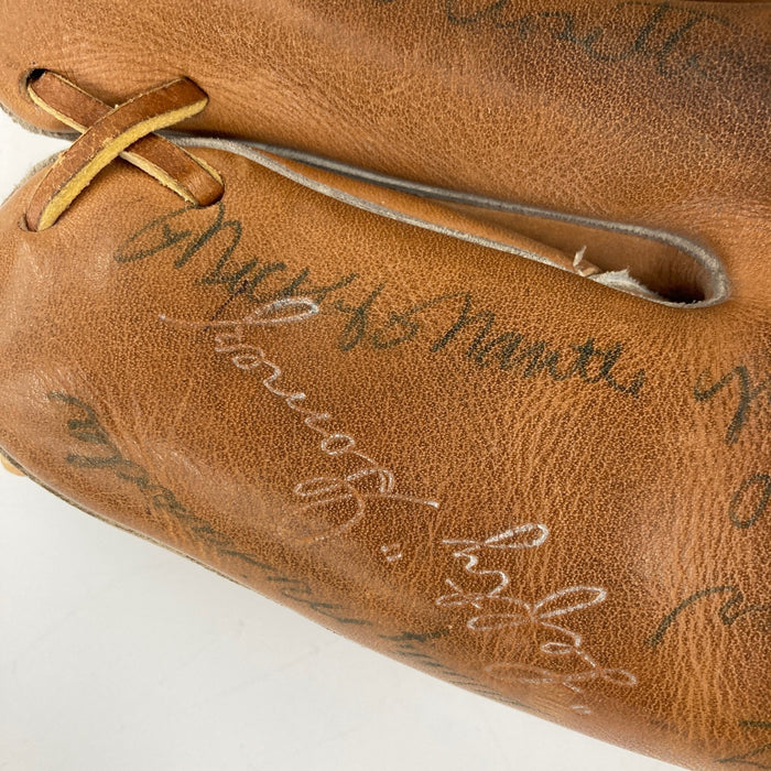 1954 New York Yankees Team Signed Baseball Glove 55 Sigs Mickey Mantle PSA DNA