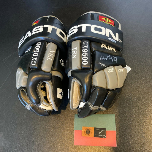 Beautiful Wayne Gretzky Signed Game Model Easton Hockey Gloves UDA Upper Deck