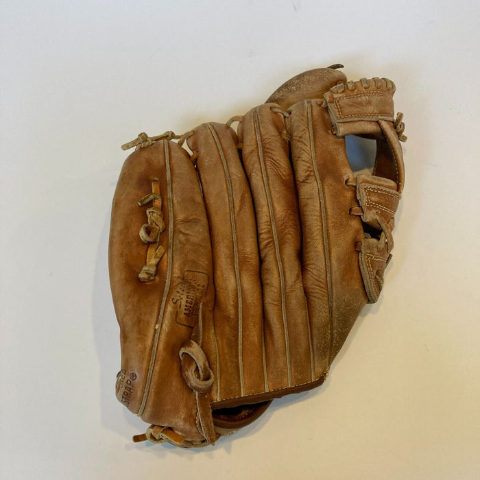 Willie Mays Signed Vintage Wilson Baseball Glove Beckett Certified