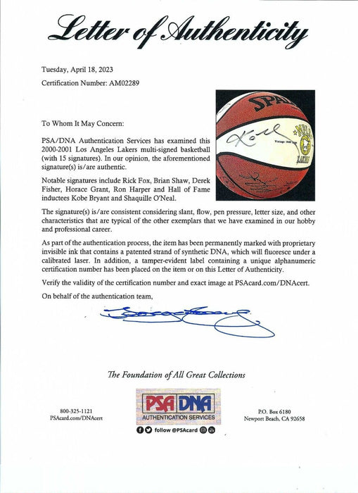 Kobe Bryant 2000-01 Los Angeles Lakers NBA Champs Team Signed Basketball PSA JSA
