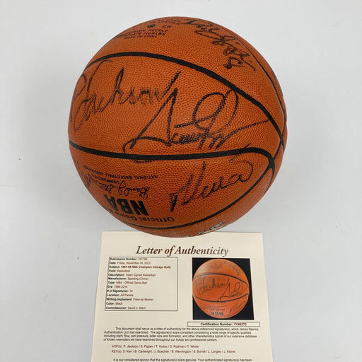 1997-98 Chicago Bulls NBA Champs Team Signed Game Basketball The Last Dance JSA