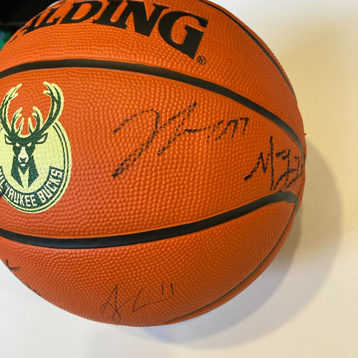 Giannis Antetokounmpo 2015-16 Milwaukee Bucks Team Signed Basketball Beckett COA