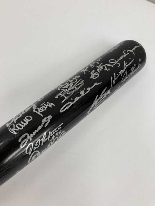2009 New York Yankees World Series Champs Team Signed Bat #46/50 Beckett COA