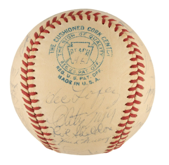 1961 New York Yankees W.S. Champs Team Signed Baseball Mickey Mantle Maris BAS