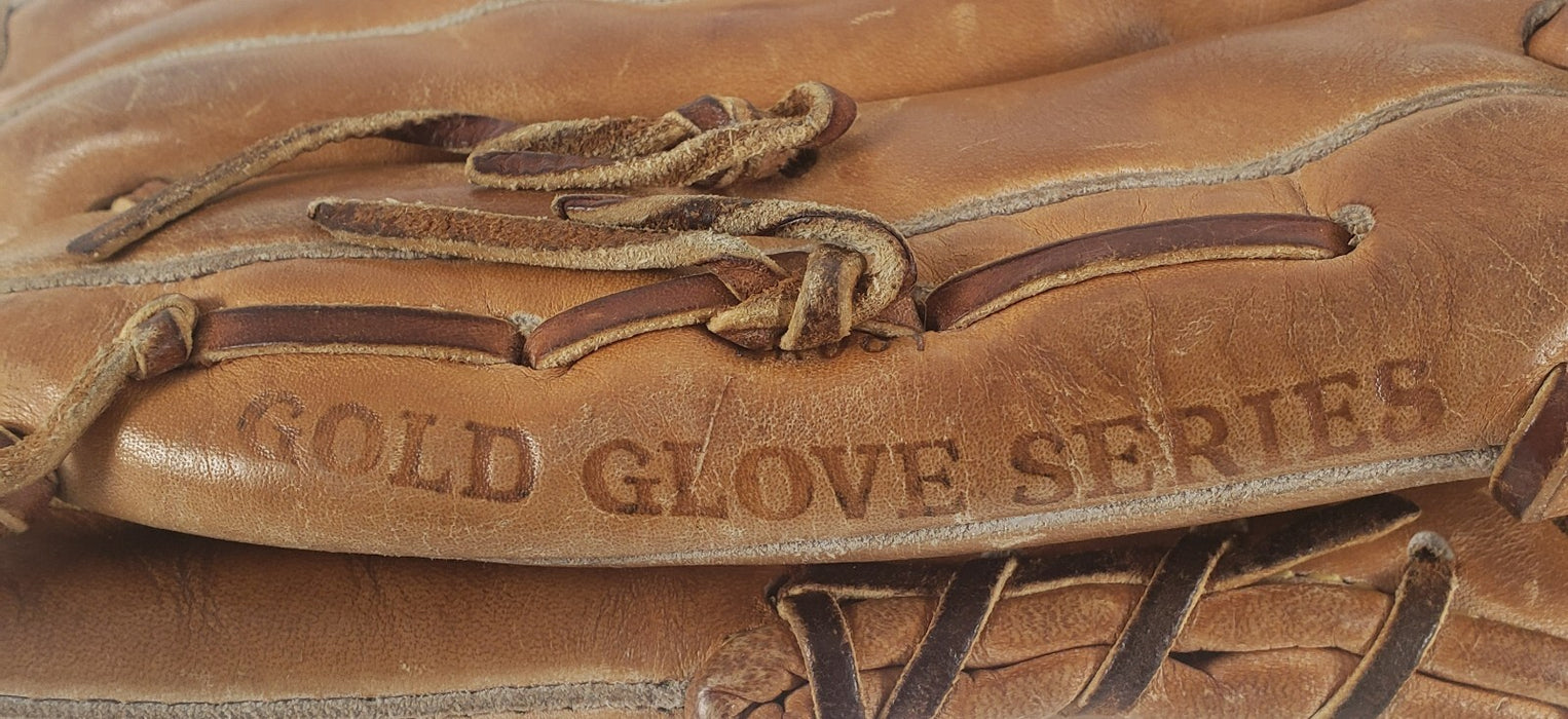 The Finest Robin Yount Signed Game Used Baseball Glove PSA DNA COA