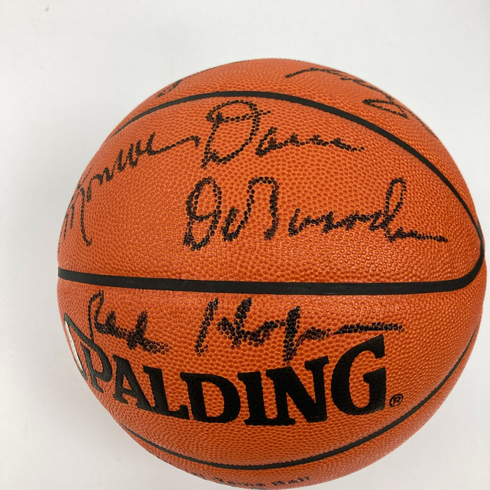 1972-73 New York Knicks NBA Champs Team Signed NBA Game Basketball UDA COA