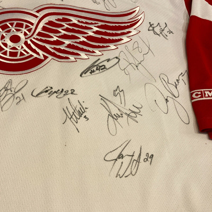 2001-02 Detroit Red Wings Stanley Cups Champs Team Signed Authentic Jersey JSA