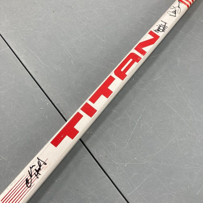 1984-85 Edmonton Oilers Stanley Cup Champs Team Signed Stick Wayne Gretzky JSA