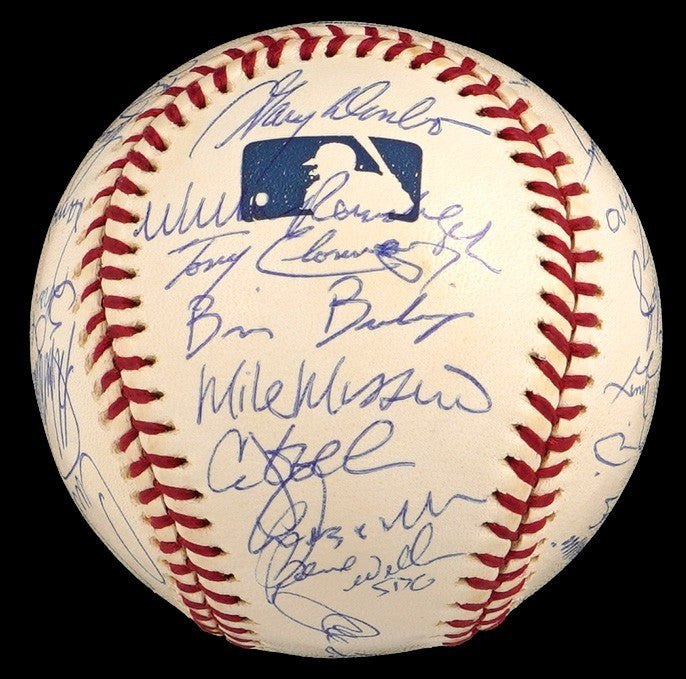 2001 New York Yankees AL Champs Team Signed Baseball 31 Sigs Derek Jeter PSA DNA