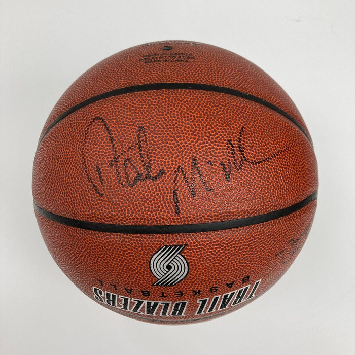 2007-08 Portland Trail Blazers Team Signed Spalding Basketball With Team COA