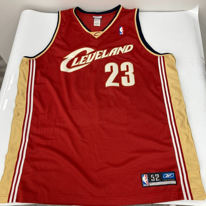 Lebron James "2004 Rookie Of The Year" Signed Cleveland Cavaliers Jersey UDA JSA