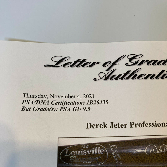 Derek Jeter Signed 2010 Game Used Baseball Bat PSA DNA 9.5 New York Yankees