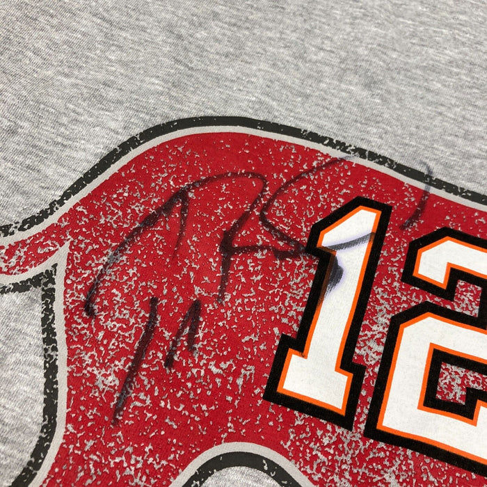 Tom Brady Signed Tampa Bay Buccaneers GOAT Fanatics T-Shirt Beckett COA