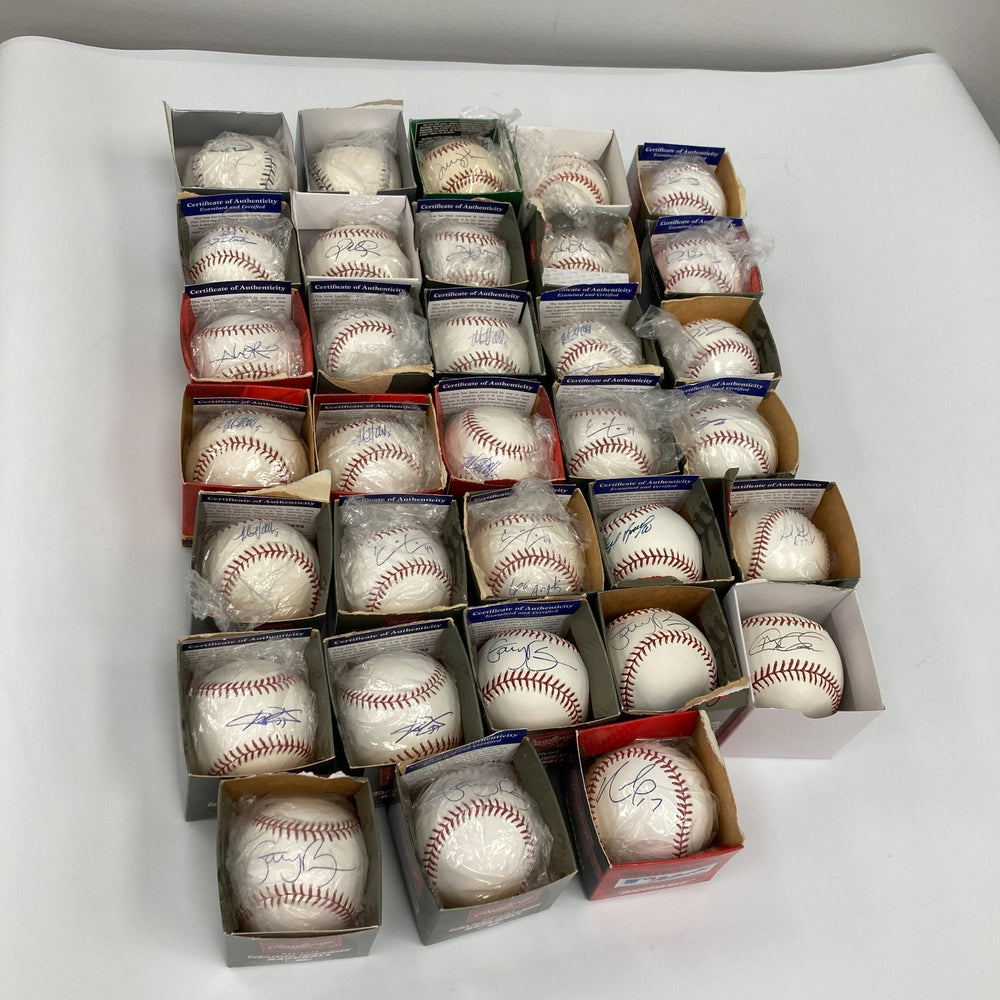 Lot Of (33) Signed Major League Baseballs PSA DNA Angles Orioles Giants Dodgers