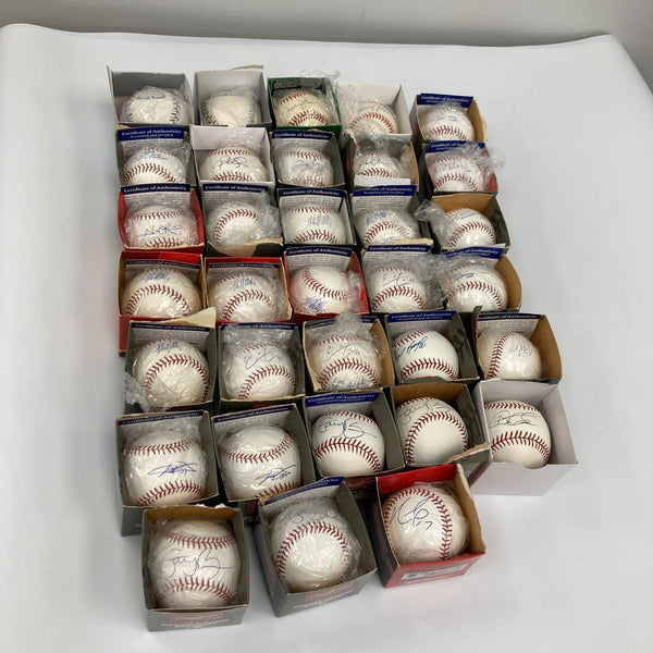Lot Of (33) Signed Major League Baseballs PSA DNA Angles Orioles Giants Dodgers