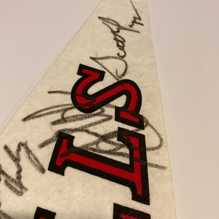 Michael Jordan 1988-89 Chicago Bulls Team Signed Pennant Beckett COA