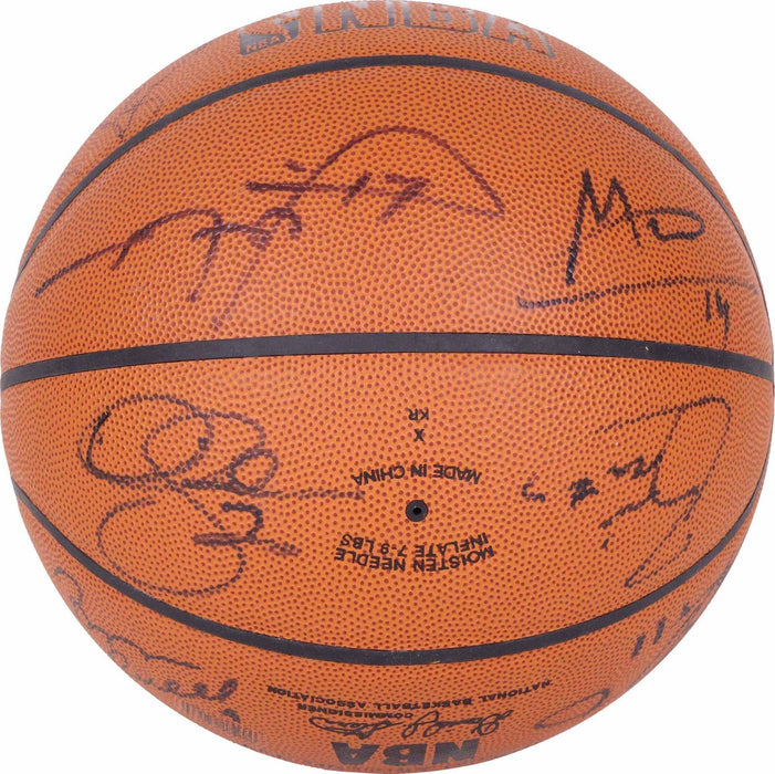 Kobe Bryant 2002-03 Los Angeles Lakers NBA Champs Team Signed Basketball PSA
