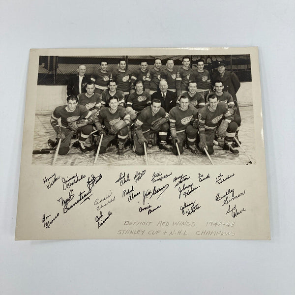 1942-43 Detroit Red Wings Original Vintage Team Issued Photo Facsimile Signed