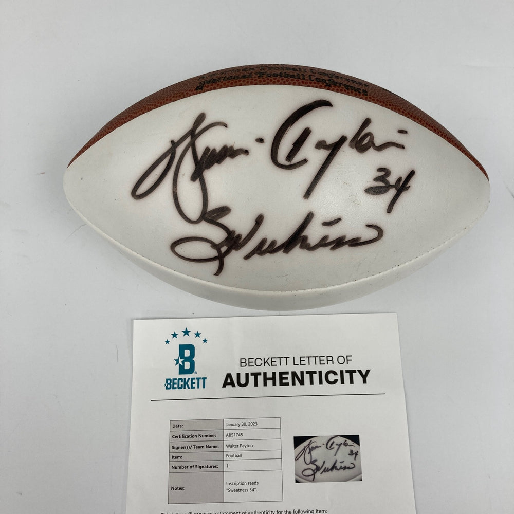 Beautiful Walter Payton #34 Sweetness Signed Wilson NFL Football Beckett
