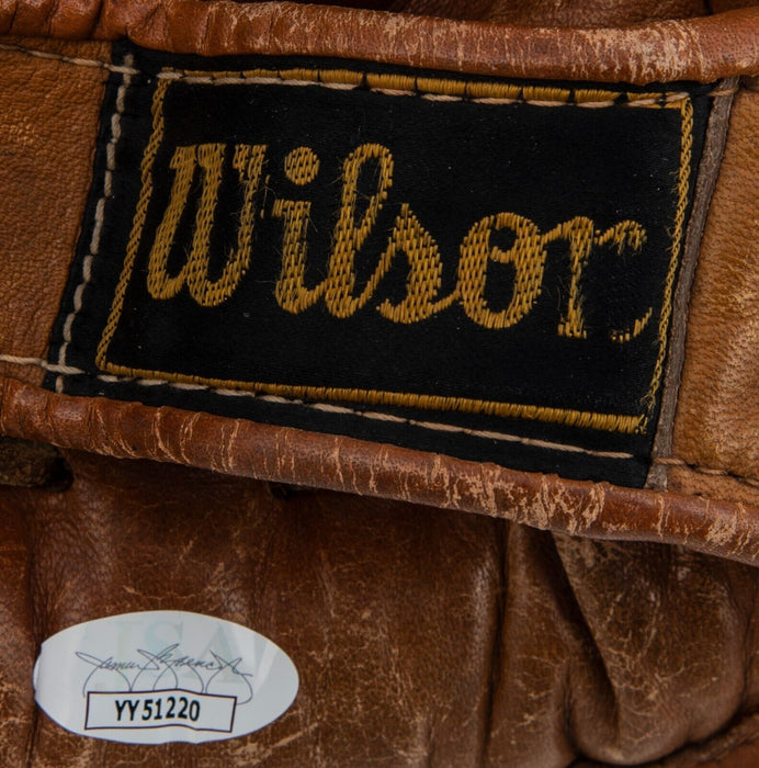 Mickey Mantle 1955 New York Yankees Team Signed Baseball Glove JSA COA