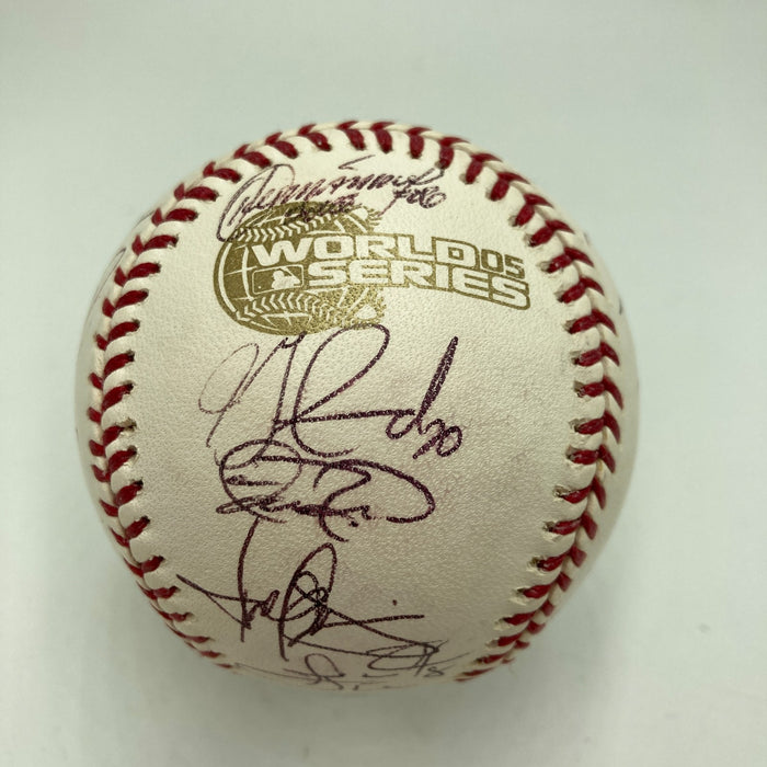 2005 Chicago White Sox Team Signed World Series Baseball MLB Authenticated Holo