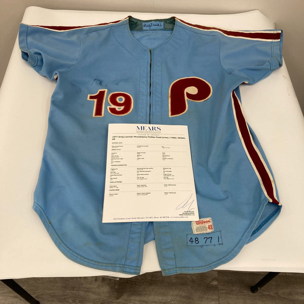 Greg Luzinski 1977 Signed Game Used Philadelphia Phillies Jersey MEARS A9