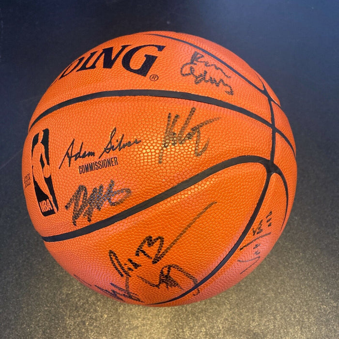 2016-17 Golden State Warriors NBA Champs Team Signed Game Basketball PSA DNA COA