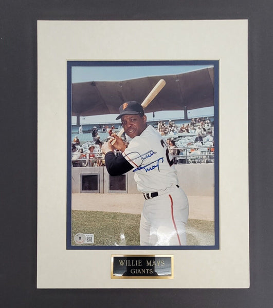 Willie Mays Autographed 8x10 Matted Photo w/ Beckett LOA