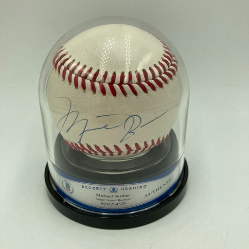 Michael Jordan Signed Autographed Baseball UDA Upper Deck & Beckett Authentic