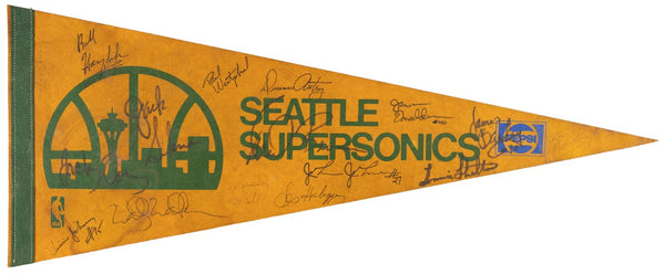 1980-1981 Seattle Supersonics Team-Signed Vintage Pennant 15 Sigs JSA COA